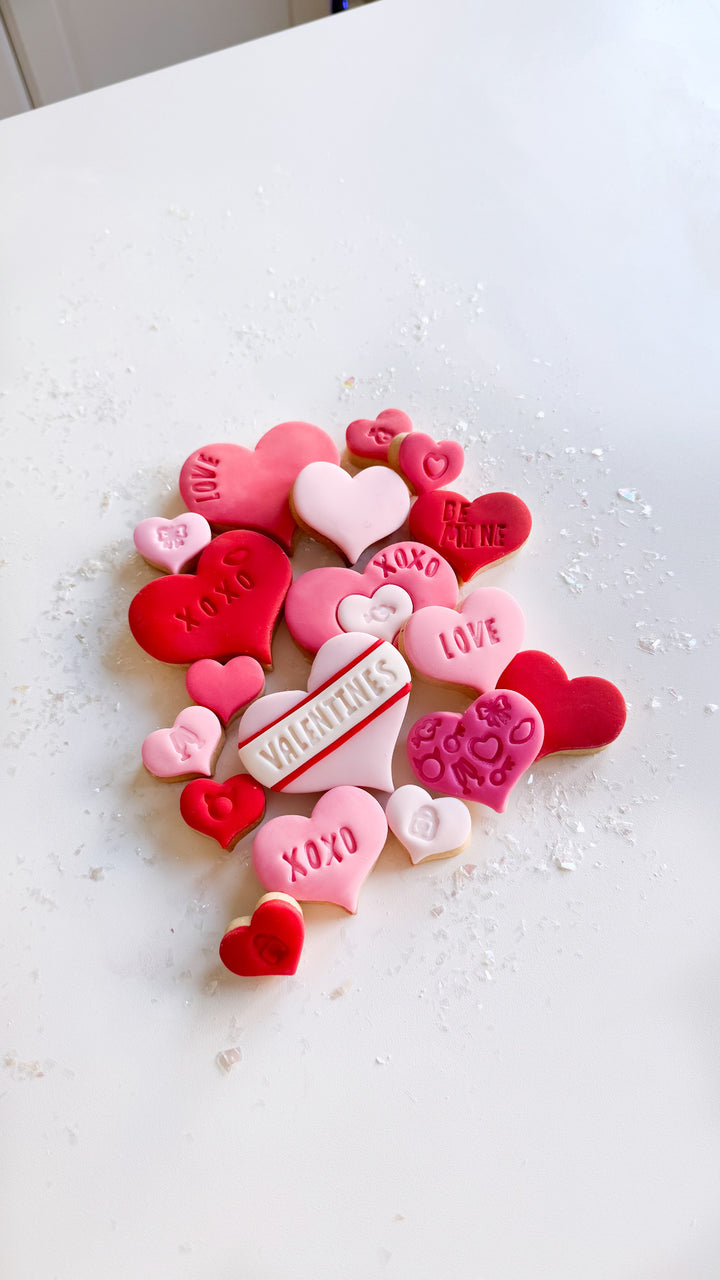 Valentine’s Lots of Love Biscuit Baking & Decorating Kit Additional 3