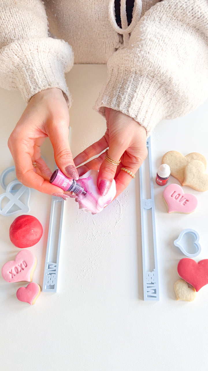 Valentine’s Lots of Love Biscuit Baking & Decorating Kit Additional 6