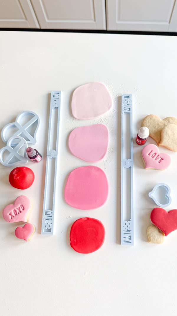 Valentine’s Lots of Love Biscuit Baking & Decorating Kit