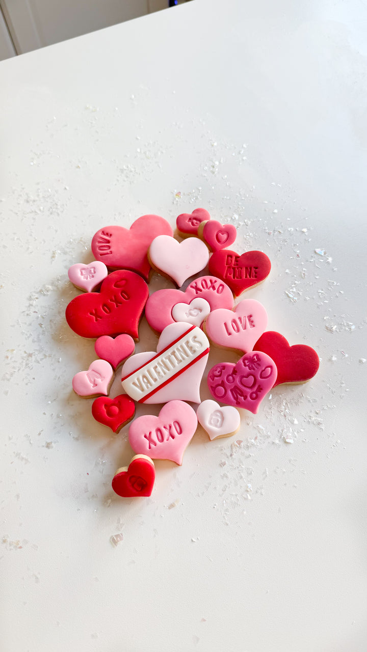 Valentine’s Lots of Love Biscuit Baking & Decorating Kit Additional 15