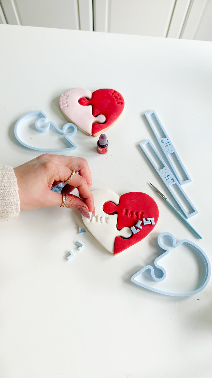 Valentine’s Heart Puzzle Biscuit Baking & Decorating Kit Additional 13