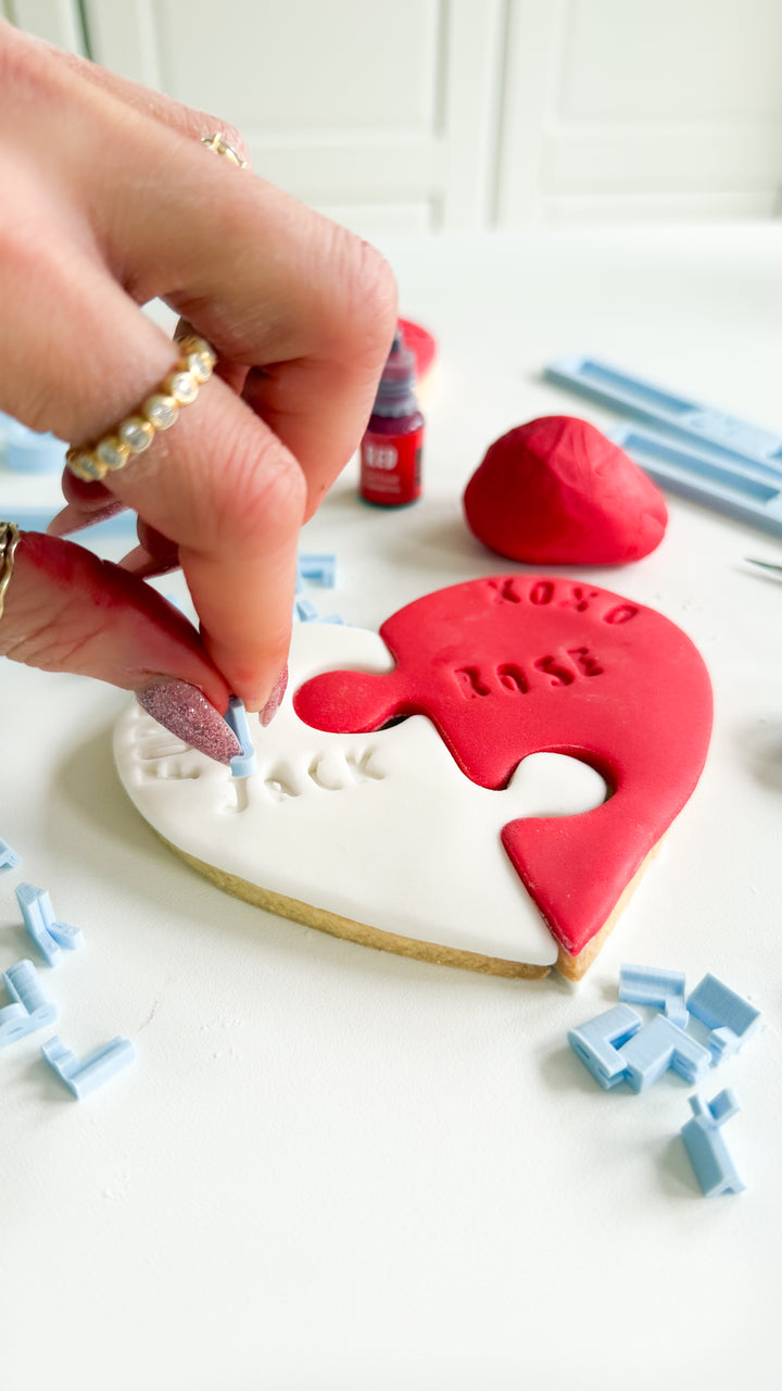 Valentine’s Heart Puzzle Biscuit Baking & Decorating Kit Additional 15