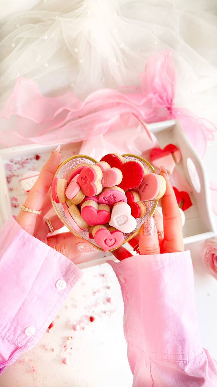 Valentine’s Lots of Love Biscuit Baking & Decorating Kit Additional 20