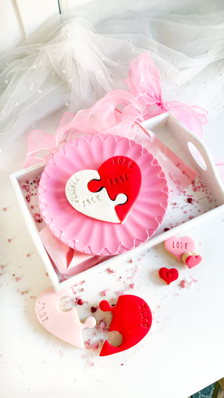 Valentine’s Heart Puzzle Biscuit Baking & Decorating Kit Additional 17